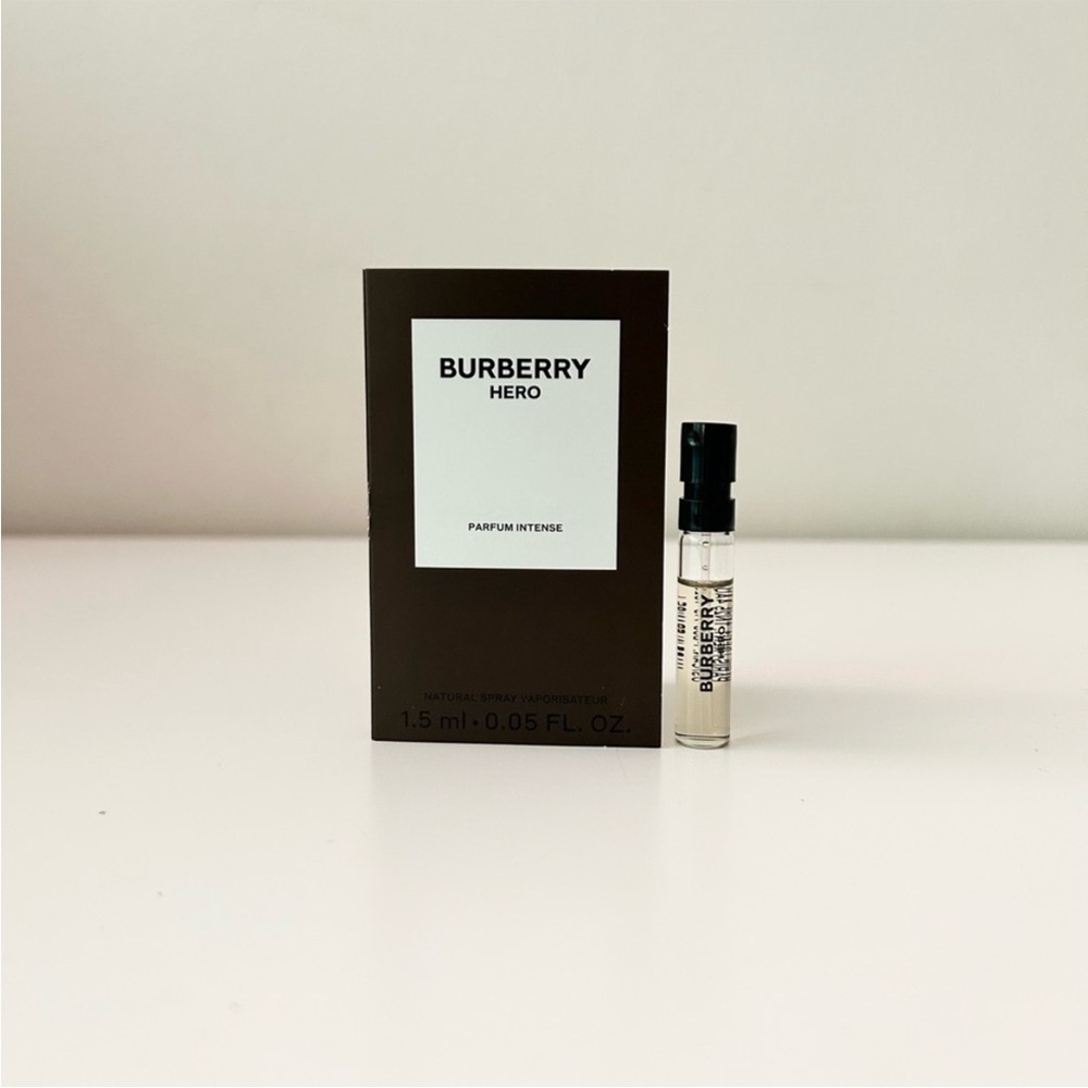 🌸BURBERRY Hero Parfum Intense Vial Spray Sample 1.5 mL